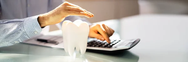 Zahnzusatzversicherung Formular Auf Dem Schreibtisch Zahnarzt Zähne Service — Stockfoto
