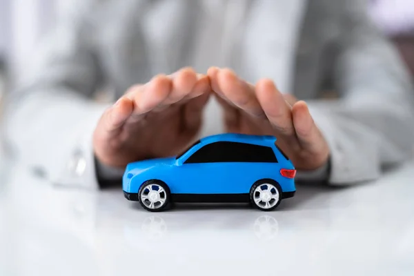 Garantia Seguro Automóvel Conceito Veículo Seguro Brinquedo Seguro Auto — Fotografia de Stock