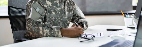 Veteran African Man Person Education Soldato Dell Esercito — Foto Stock