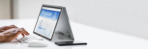 Formulário Registro Web Line Site Usando Laptop — Fotografia de Stock