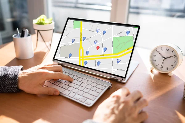 Gps Mapa Umístění Hledat Online Notebooku — Stock fotografie