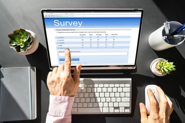 Online Business Feedback Survey Form Report Computer — 스톡 사진