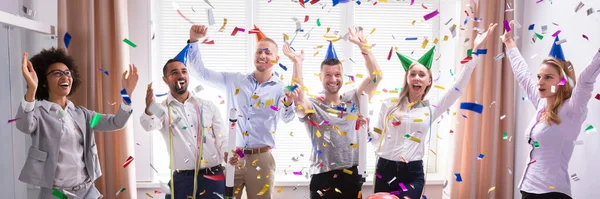 Excited Businesspeople Having Fun Raising Arms Party Confetti — Stock Photo, Image