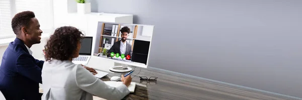 Affärsmän Videokonferens Med Kollegor Datorn Office — Stockfoto