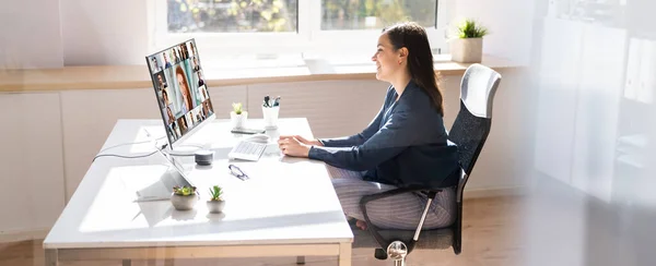 Business Video Call Ubrany Śmieszne Pijama — Zdjęcie stockowe