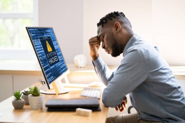 Bilgisayarda Mavi BSOD hatası. Kötü Yazılım Saldırısı