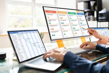 Scrum Proje Yöneticisi Zamanlaması Çevik Yazılım Kullanımı