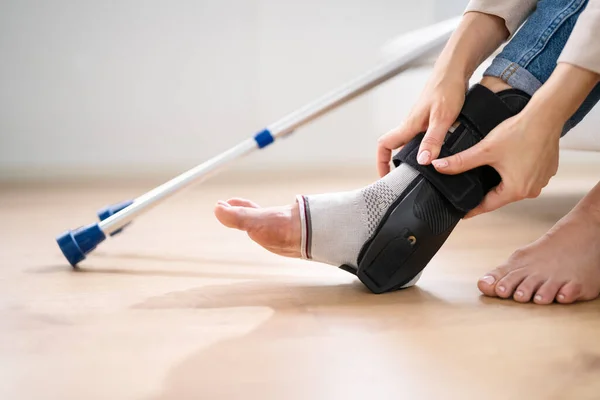 Ankle Sprain Bandage Medical Foot Trauma Therapy — ストック写真