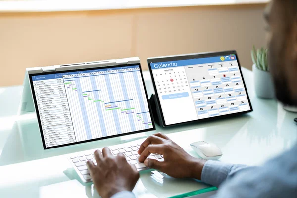 Scheduling Plan Using Cloud Software Laptop — 스톡 사진