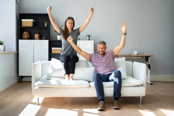 Cheerful Smiling Couple Together Home Indoors Happy Lifestyle — Fotografia de Stock