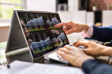 Çevrimiçi Afro-Amerikalı Kadın Borsası