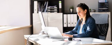 Video Konferansı Bilgisayarlı Webinar Business Call Banner