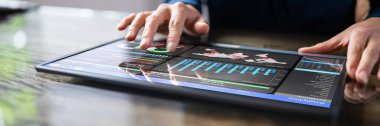 KPI Veri Analizi Tableti Üzerinde Kontrol Paneli