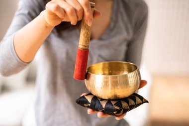 Tibet Ses Kasesi. Budizm ve Meditasyon Terapisi