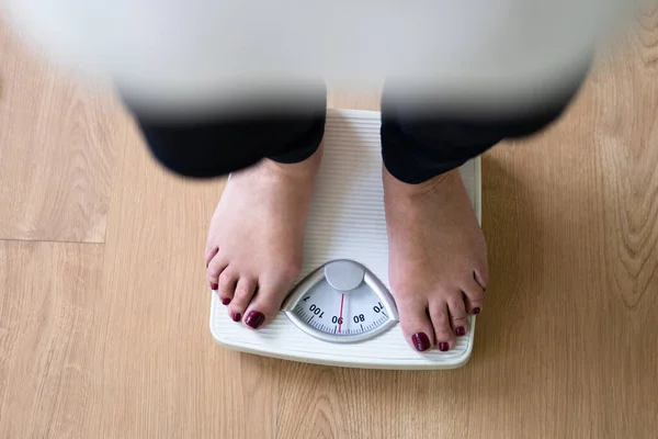 Low Section Person Standing Weighing Scale — Stock Photo, Image