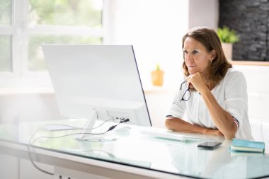 Bilgisayarda Personelle Sanal Uzaktan Görüntü Çağrısı