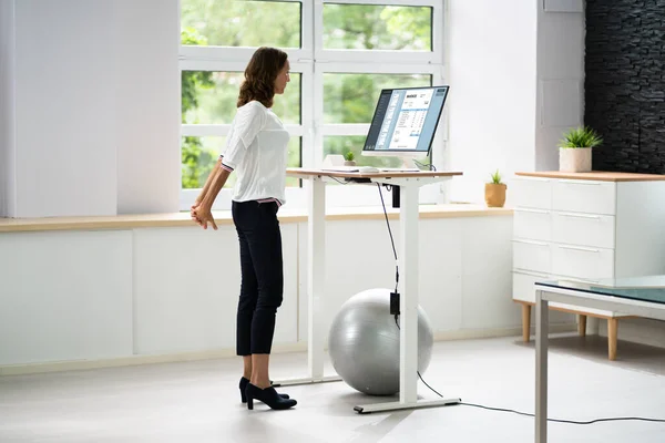 Worker Stretch Exercise Stand Desk Office — Stock Photo, Image