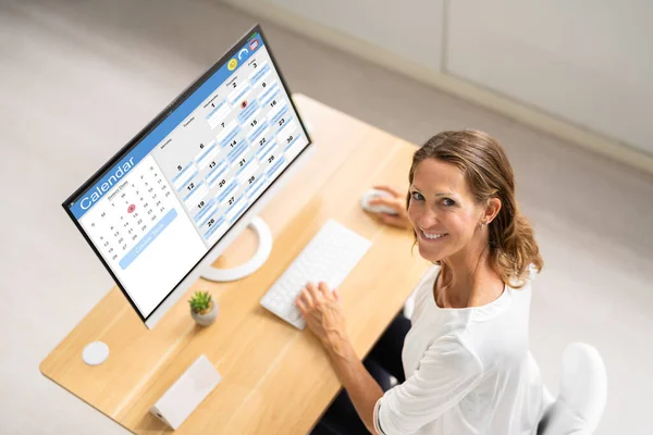 Booking Meeting Calendar Appointment Laptop Online — Stock Photo, Image