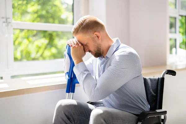 Disabled Man Difficulties Big Accident Depression Crutches Wheelchair — Stockfoto