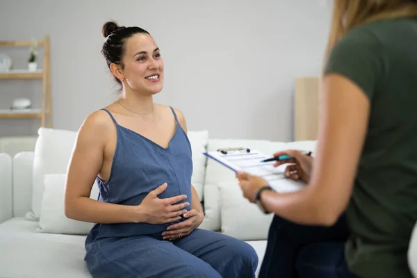 Happy Pregnant Woman Patient Doctor Pregnancy Therapy — Fotografia de Stock