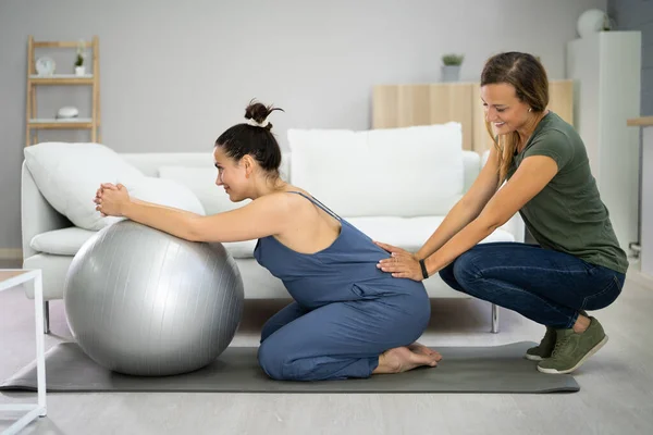 Pregnant Woman Baby Support Massage Exercise Service —  Fotos de Stock