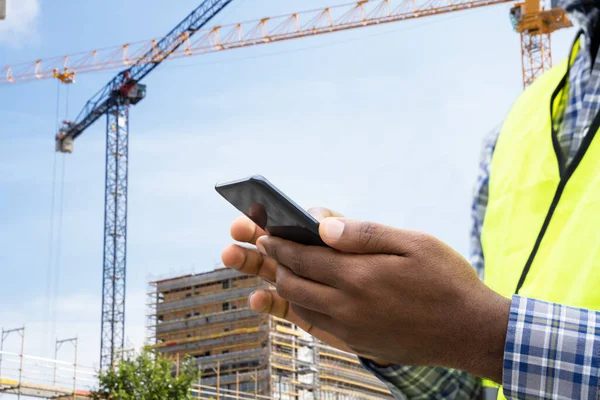Builder Worker Using Phone Construction Employee Communication — 스톡 사진