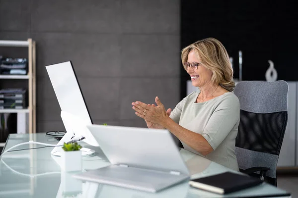 Video Conference Online Företagssamtal Eller Chat Porträtt — Stockfoto