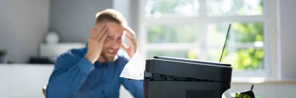 Impressora Escritório Quebrada Irritado Com Paper Jam — Fotografia de Stock