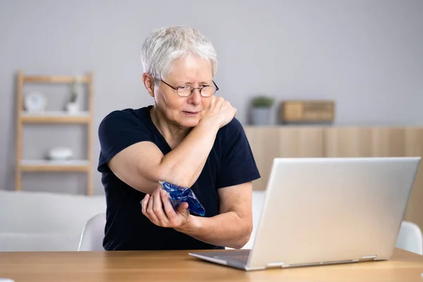 Telemedicine Ehealth Conference Physician Elbow Pain Ice Pack — 스톡 사진