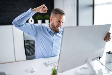 Fidye Yazılımı Siber Saldırısı İş Bilgisayarına