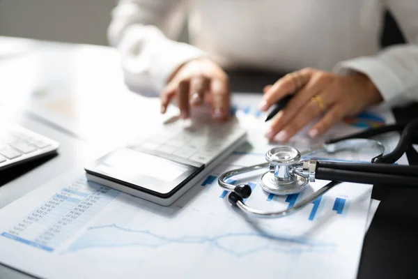 Krankenversicherung Und Medizinische Diagnostik Investitionen Die Gesundheitsbranche — Stockfoto