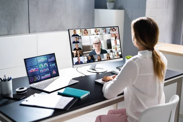 Virtuele Bijeenkomst Online Videoconferentie Meerdere Schermen — Stockfoto