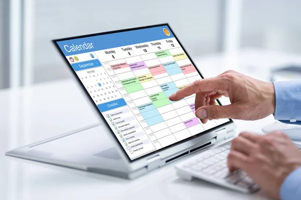 Terminplaner Und Terminkalender Auf Hybrid Laptop — Stockfoto