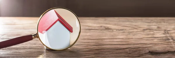 House Investigation Using Magnifying Glass Real Estate Inspection — Stock Photo, Image