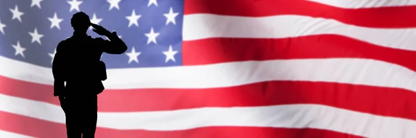 Soldado Militar Americano Saudando Bandeira Dos Eua Pessoas Veterano — Fotografia de Stock