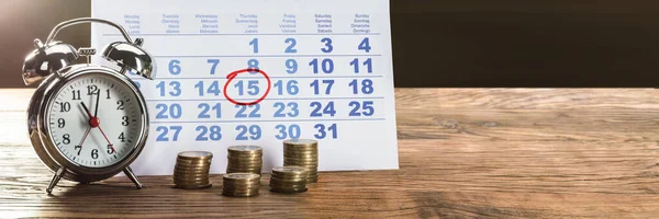 Simpan Kalender Keuangan Uang Alarm Investasi Dan Jadwal — Stok Foto