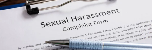 Sexuelle Belästigung Arbeitsplatz Konzept Und Abmahnung — Stockfoto