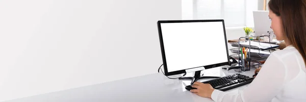 Working Using Empty Computer Screen Monitor — Stock Photo, Image