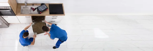 Home Dishwasher Repair Team Professional Kitchen Mover — Stock Photo, Image