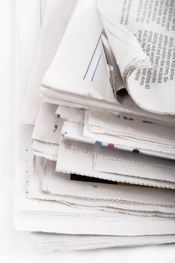 Gazeteler yığını