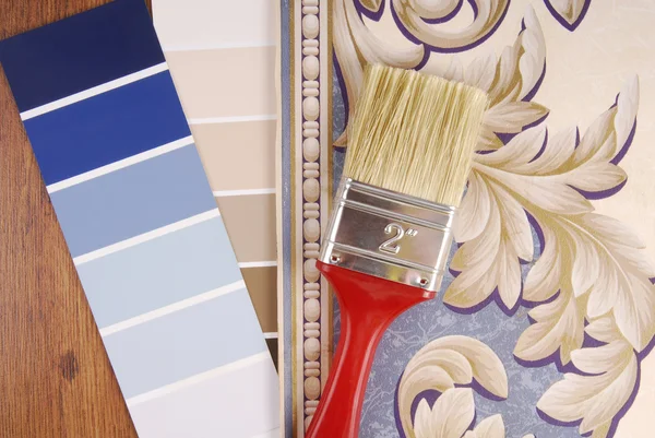 Color paint and wallpaper choice