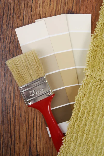 Цвет краски и ковровое покрытие для интерьера — стоковое фото