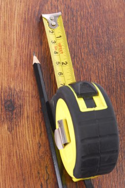 Laminat ve tape ölçmek ve kalem