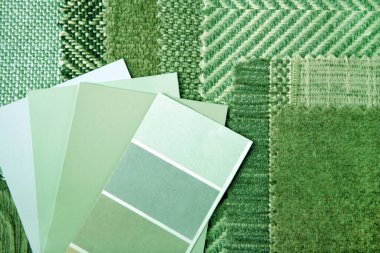 Döşeme kumaşı dokusunu ve iç dekorasyon için renk seçimini kapat