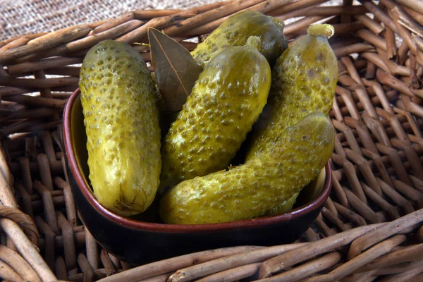 Close Pickled Cucumber Basket Rural — Fotografia de Stock