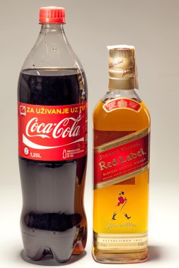 Coca cola ve johnnie walker viski