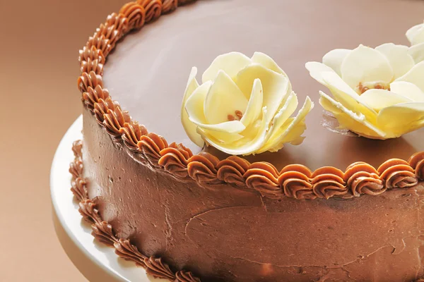Pastel de cumpleaños de chocolate — Foto de Stock