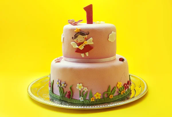 Premier gâteau d'anniversaire — Photo