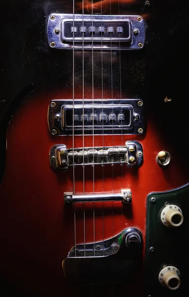 Details Einer Alten Gitarre Gebraucht Und Verstaubt — Stockfoto