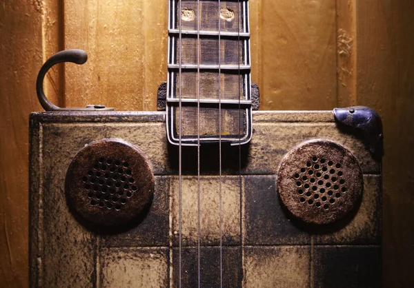 Detalhes Uma Guitarra Caixa Charuto Artesanal — Fotografia de Stock